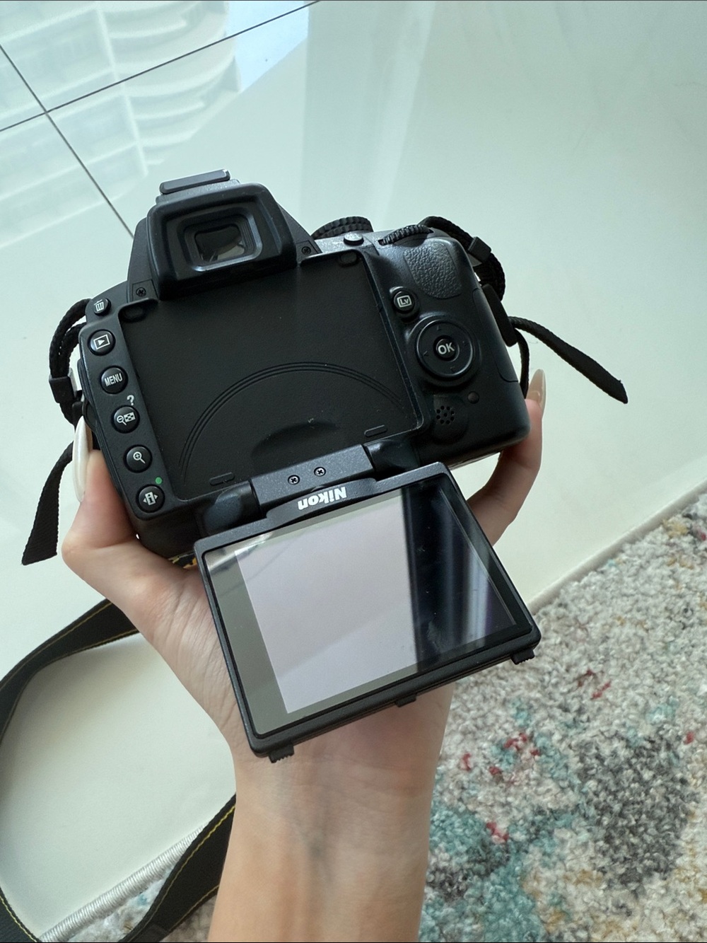 Nikon D5000 Set - Picture 8 of 9